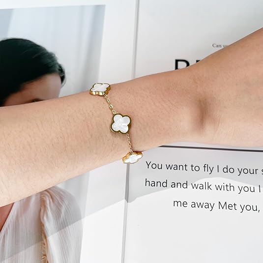 Clover Bracelet/White Shell Bracelet