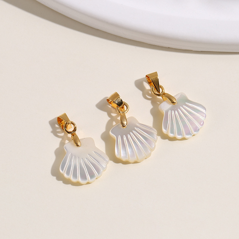 Natural freshwater shell carving scallop antique style jewelry DIY jewelry materials Hanfu hairpins earrings accessories