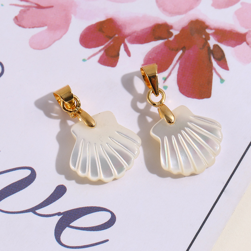 Natural freshwater shell carving scallop antique style jewelry DIY jewelry materials Hanfu hairpins earrings accessories