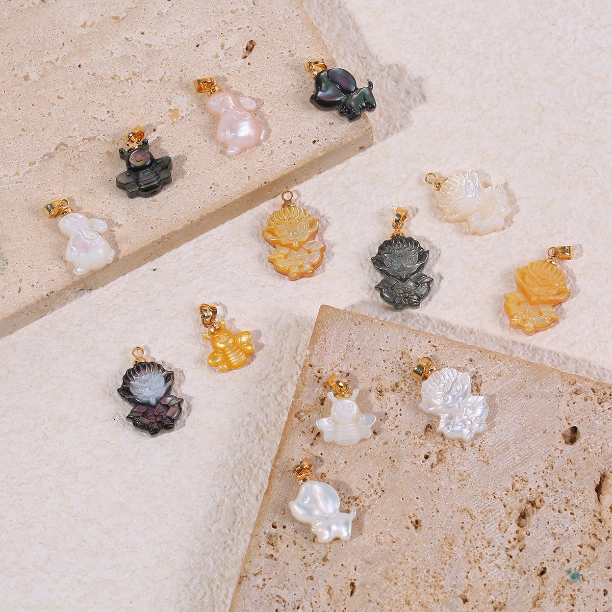 Wukong style natural black butterfly shell, mother of pearl shell, puppy straight hole retro DIY handmade pendant accessories