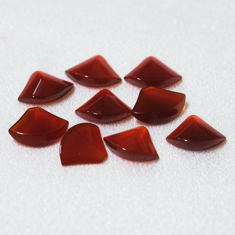 Flat bottomed fan-shaped skirt pendant, natural red agate, red chalcedony, bare stone, combined with a platform ring pendant, inlaid accessories