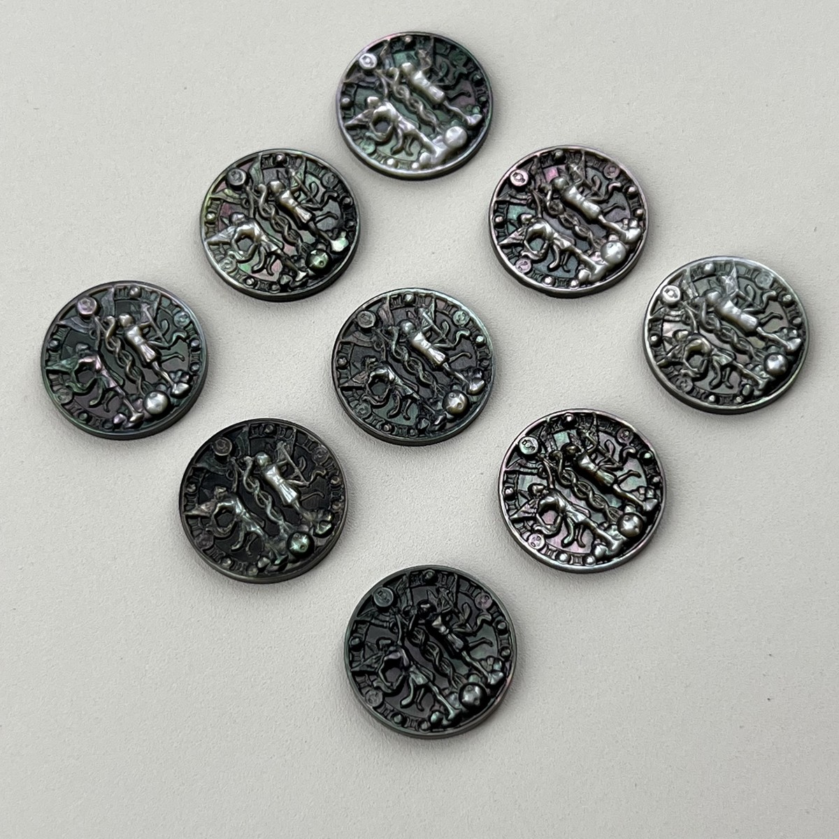 Black Shell Carving the Gemini of the Twelve Constellations