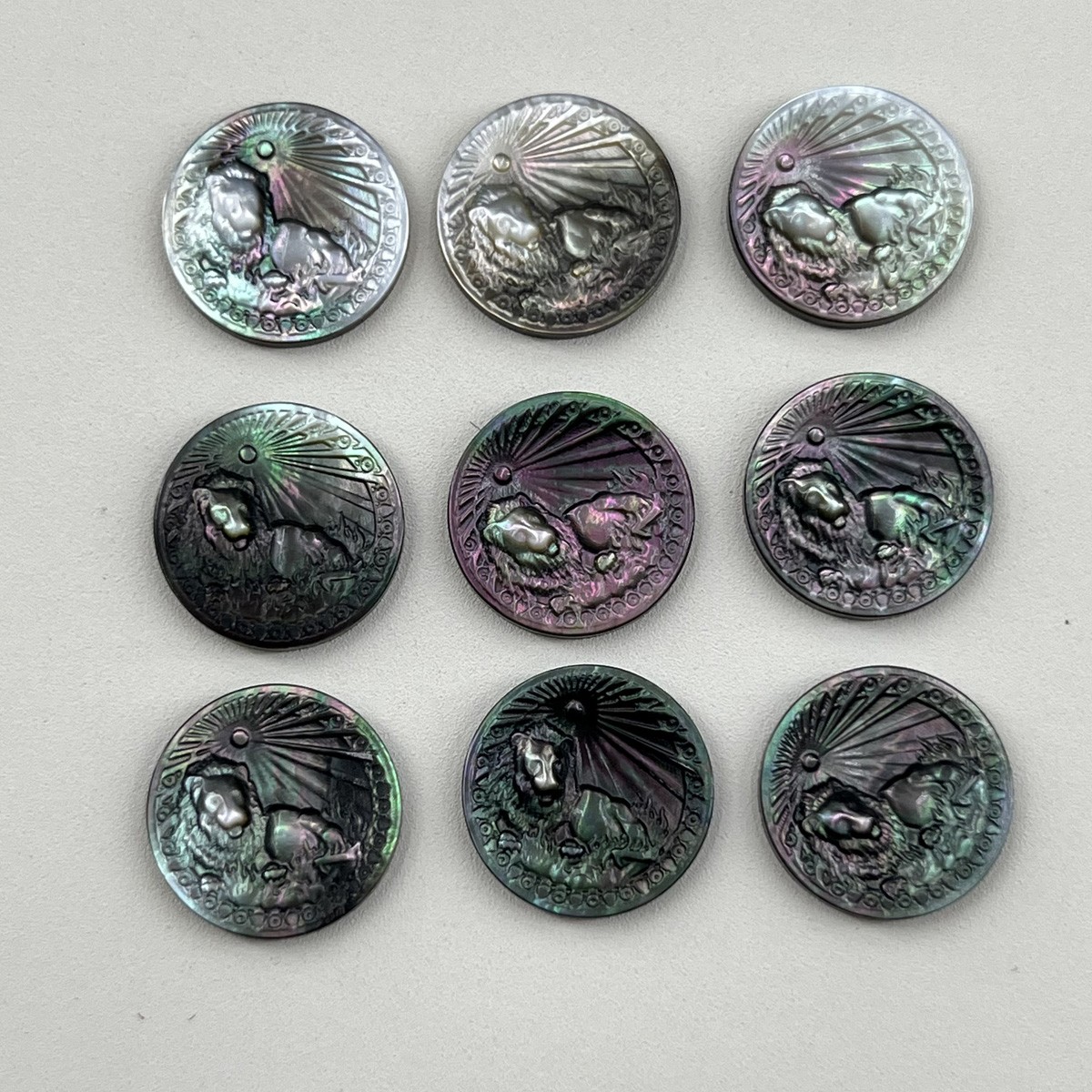 Black Shell Carving of the Twelve Constellations: Leo