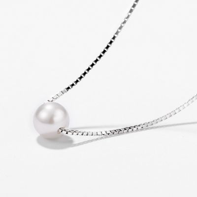 Exquisite pearl collarbone chain necklace